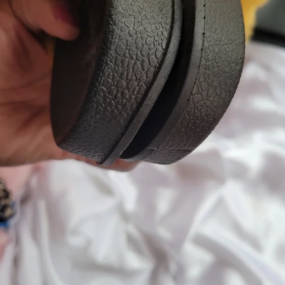 Henry Ferrera Golden Fur Slides - Picture 4 of 7